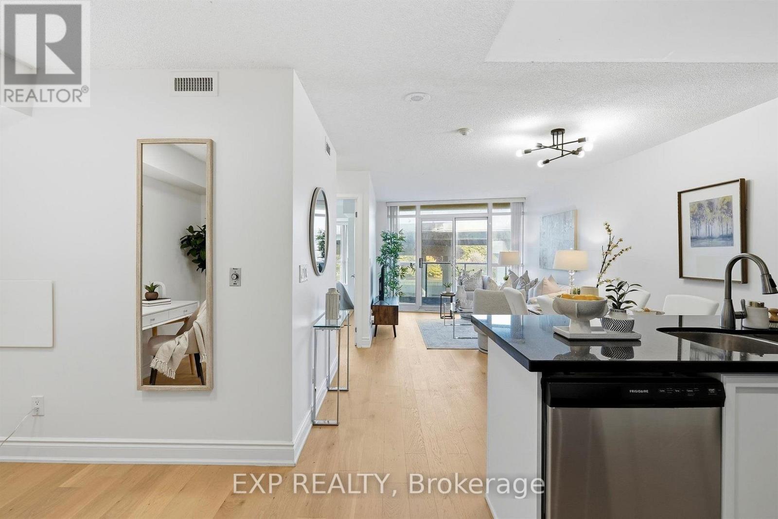 #623 231 FORT YORK BOULEVARD - 5