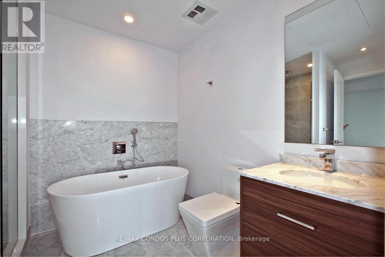 488 University Avenue — photo 8