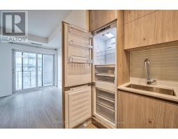 1206 - 1 Yorkville Avenue, Toronto, ON M4W1L1 Photo 8