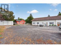 365 Dundas Street W, Greater Napanee, ON K7R2B5 Photo 43