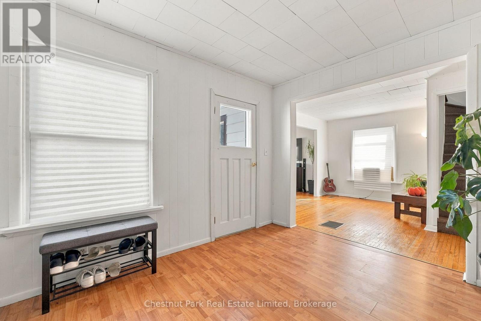 28 Spring Street, Prince Edward County, ON photo 13