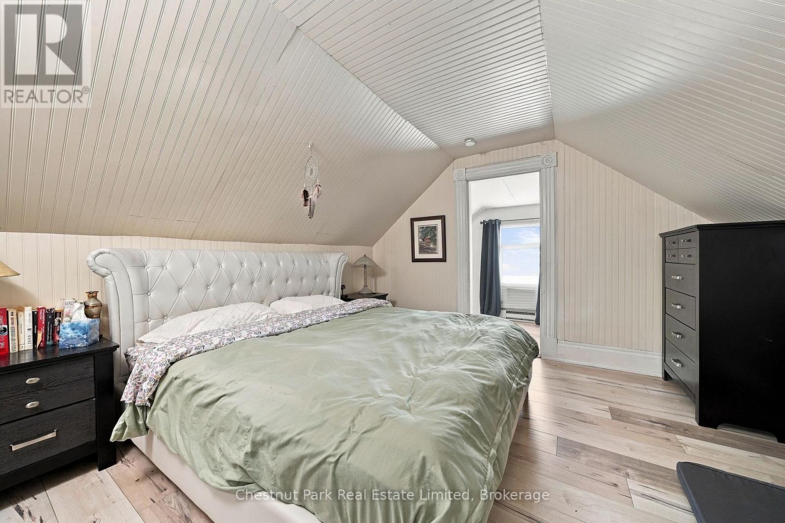 28 Spring Street, Prince Edward County, ON photo 19