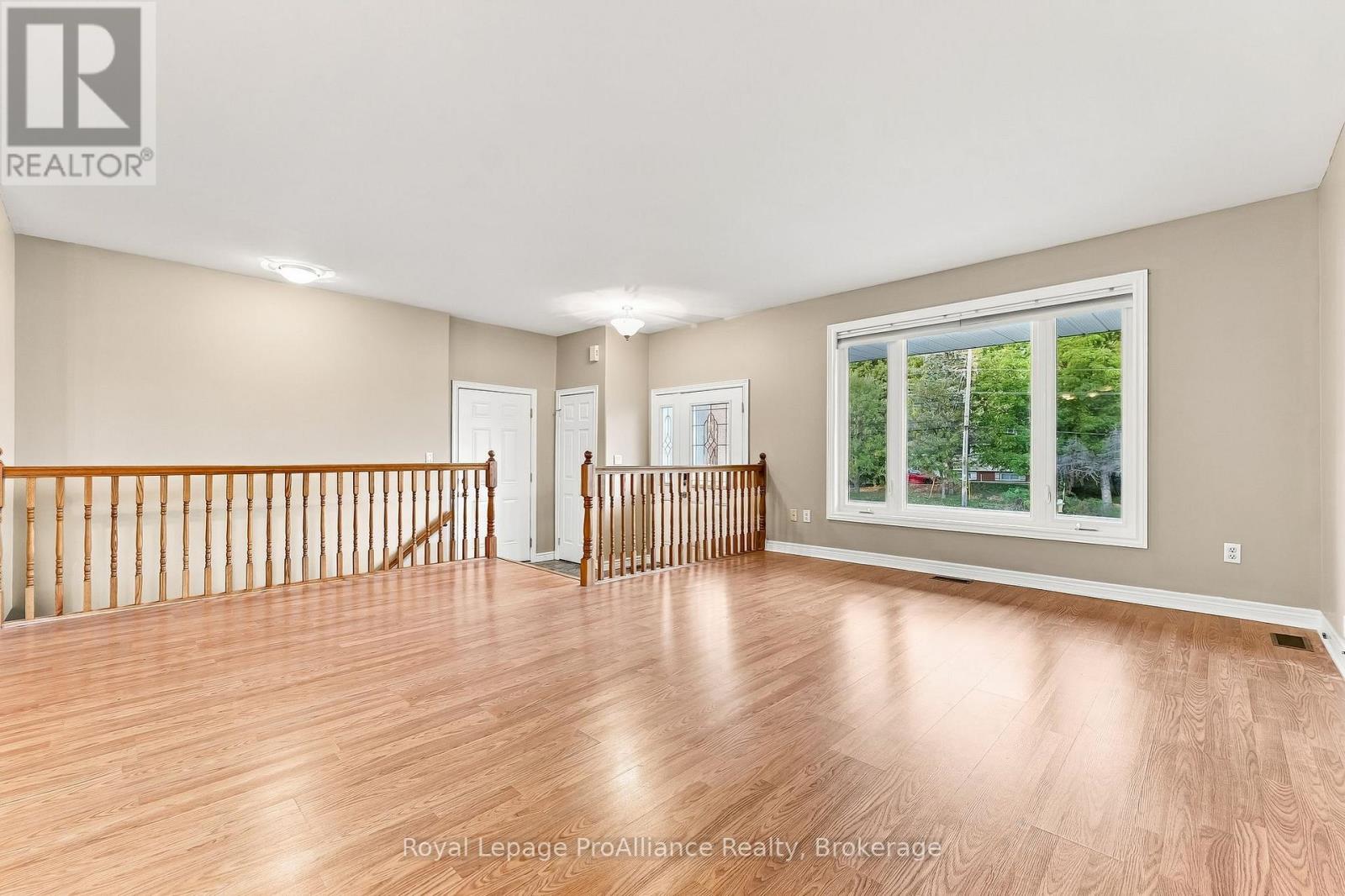 14 George Street, Brighton, ON photo 12