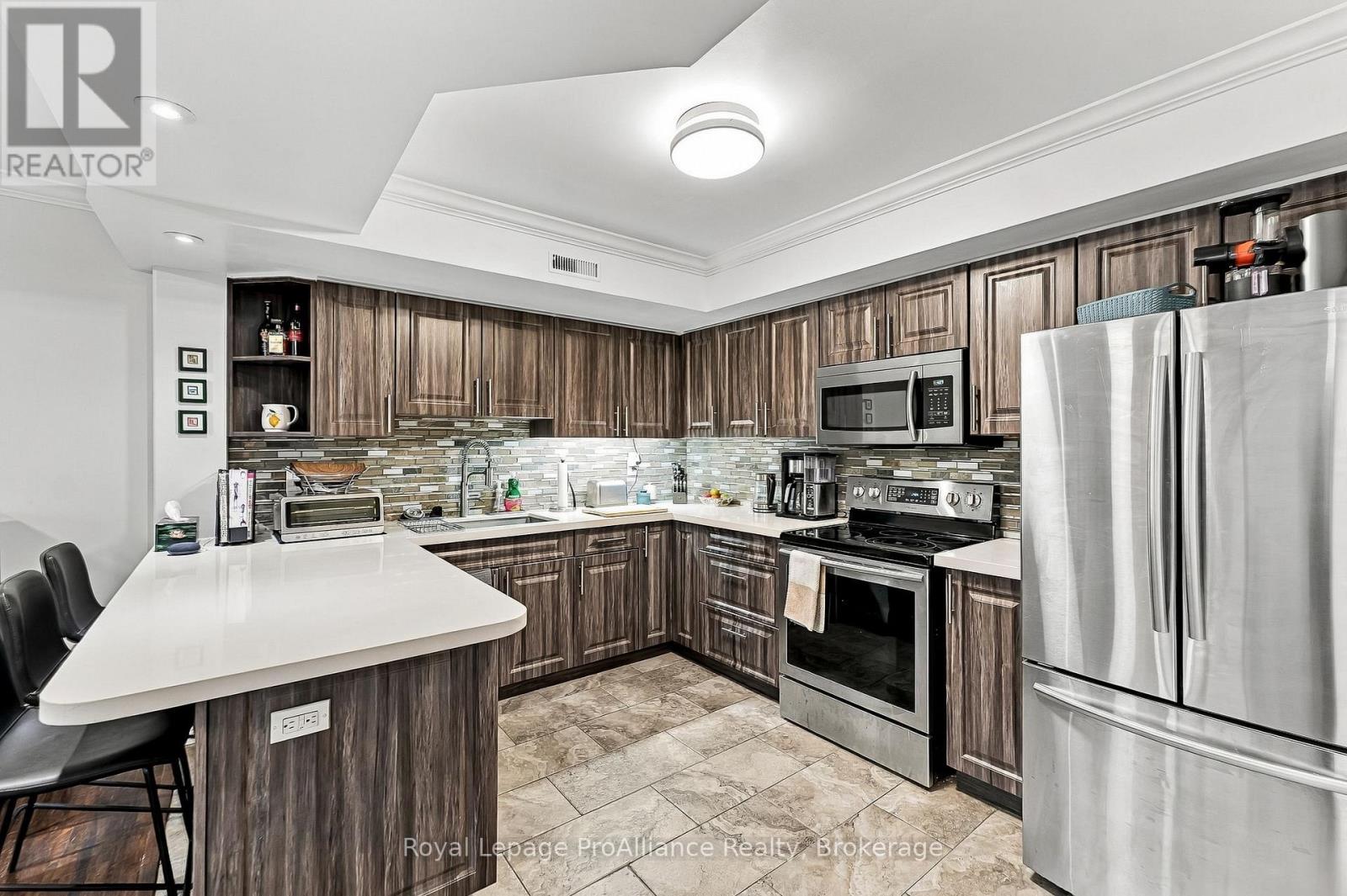 14 George Street, Brighton, ON photo 32
