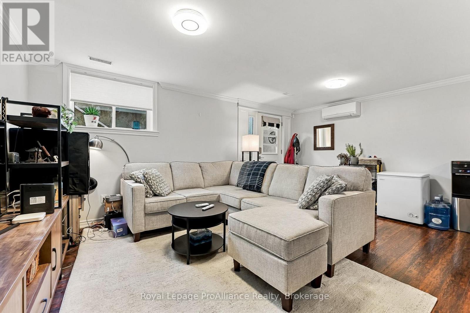 14 George Street, Brighton, ON photo 35
