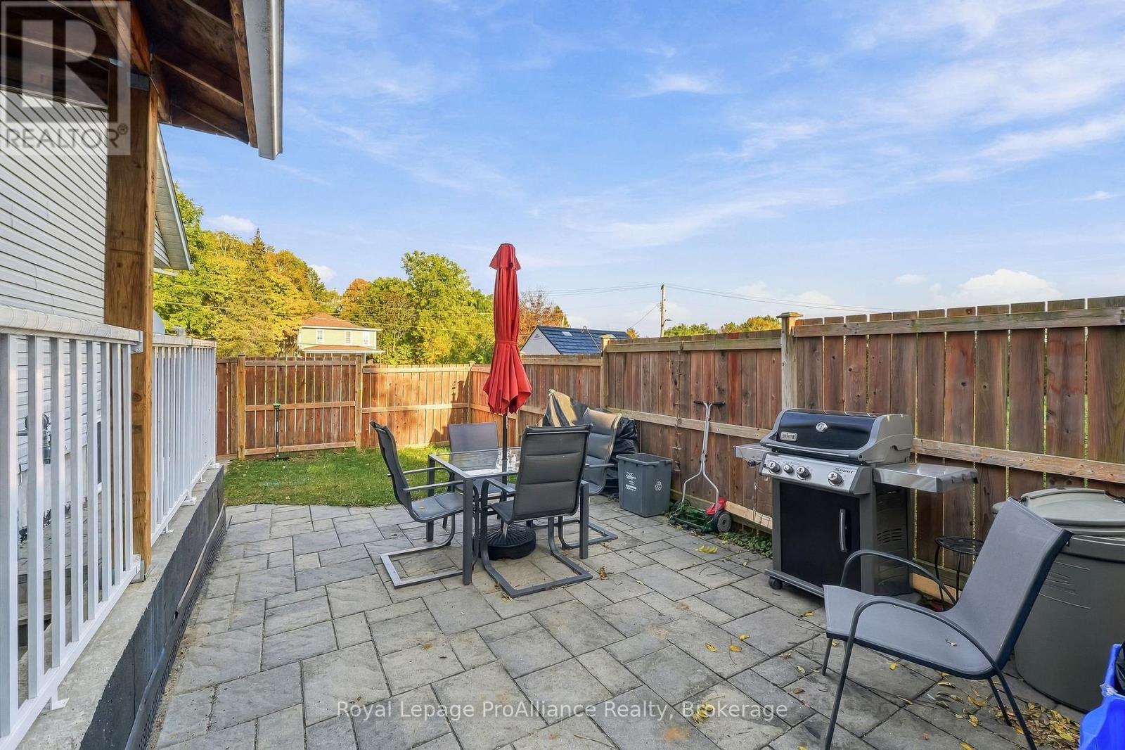 14 George Street, Brighton, ON photo 42