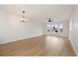 Foyer - 44 45640 Watson Road, Garrison Crossing, Chilliwack, BC V2R3P8 Photo 8