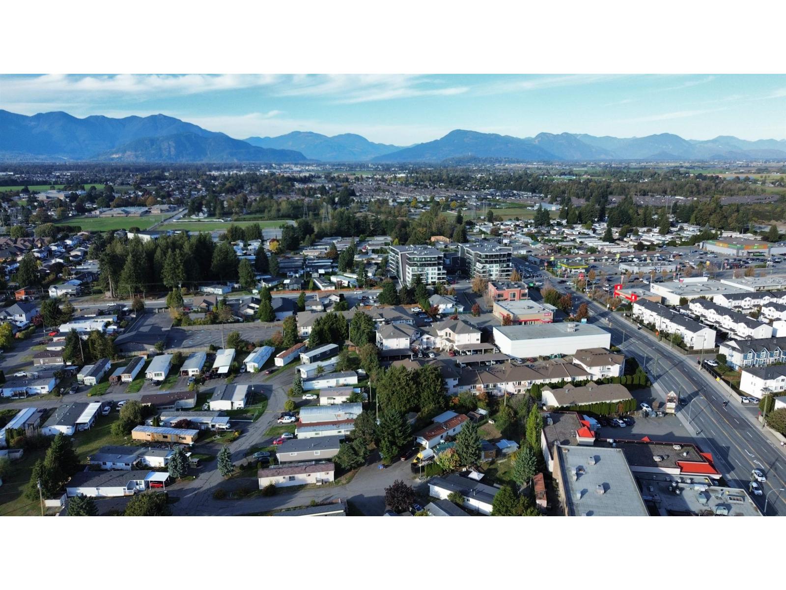 Photo of 44 45640 WATSON ROAD, Garrison Crossing 28