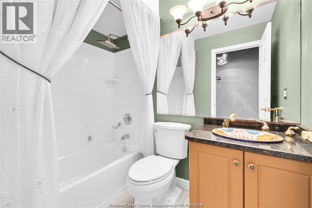 11568 ALDRIDGE - 19