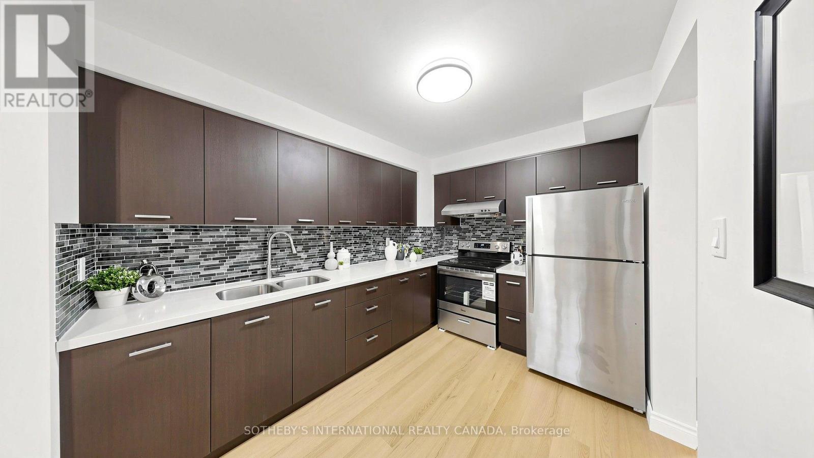 26- 24 Fundy Bay Boulevard, Toronto, ON photo 8