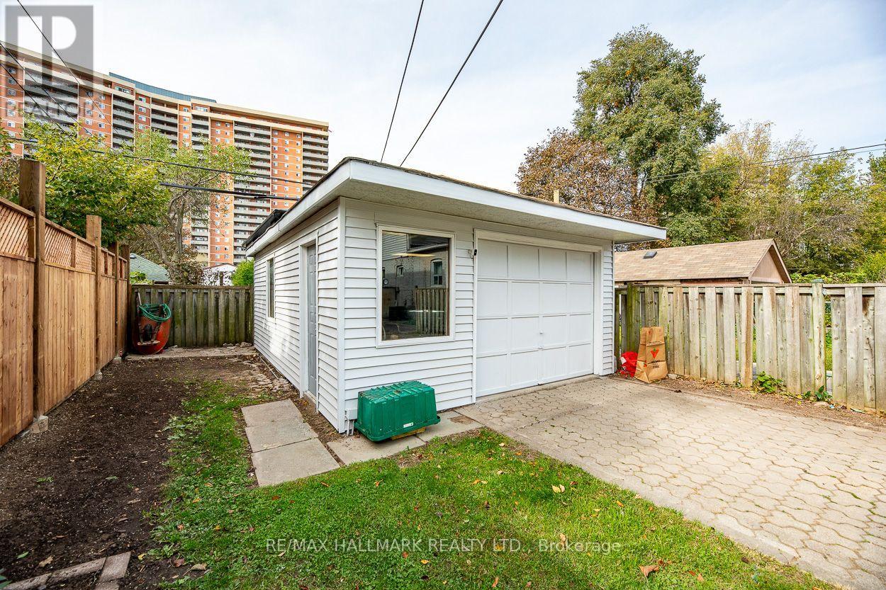70 Madelaine Avenue, Toronto, ON photo 20