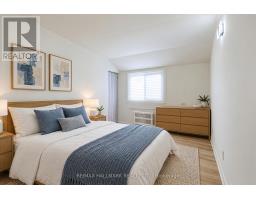 70 Madelaine Avenue, Toronto, ON M1L2X7 Photo 14
