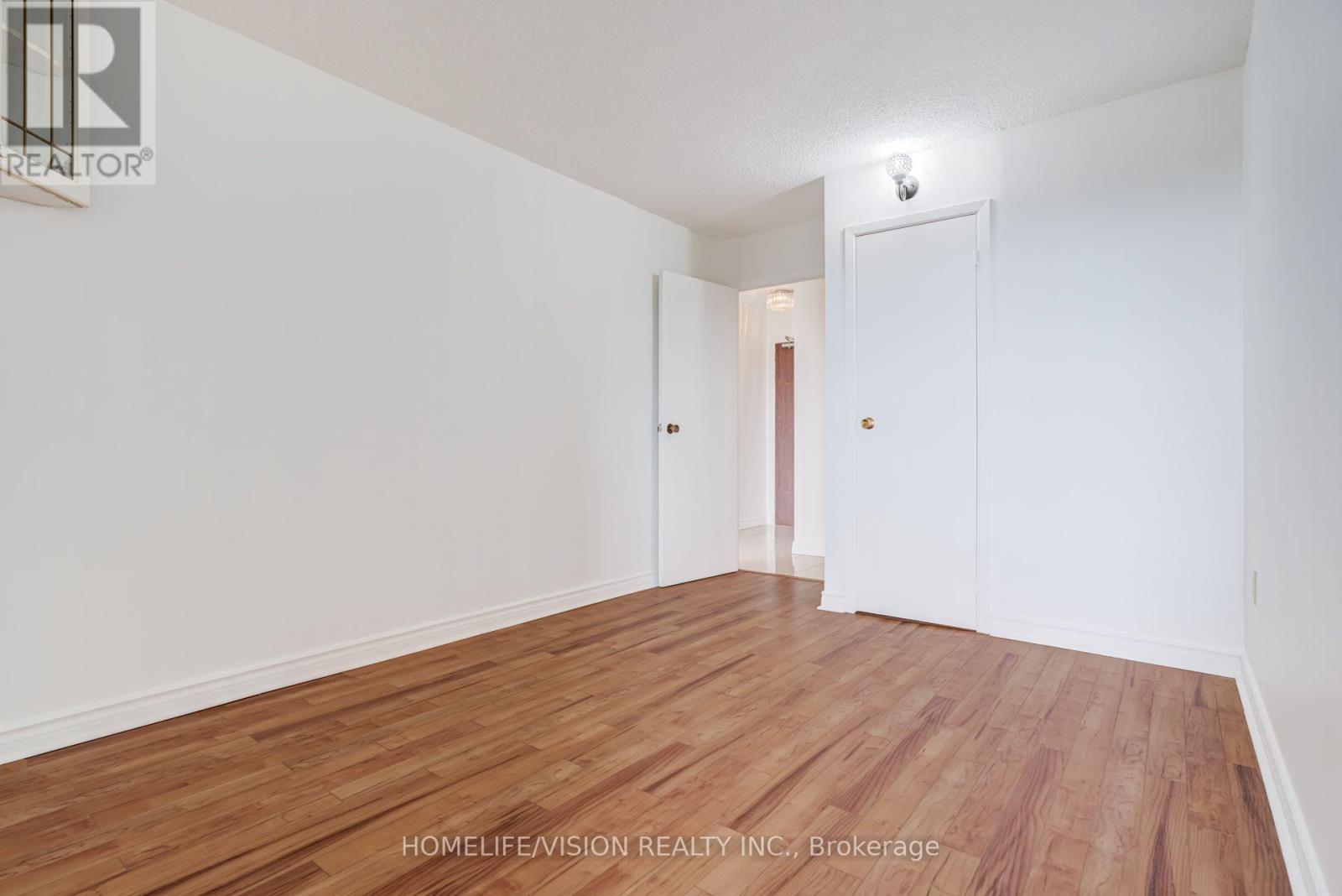 #1207 2365 KENNEDY ROAD - 27