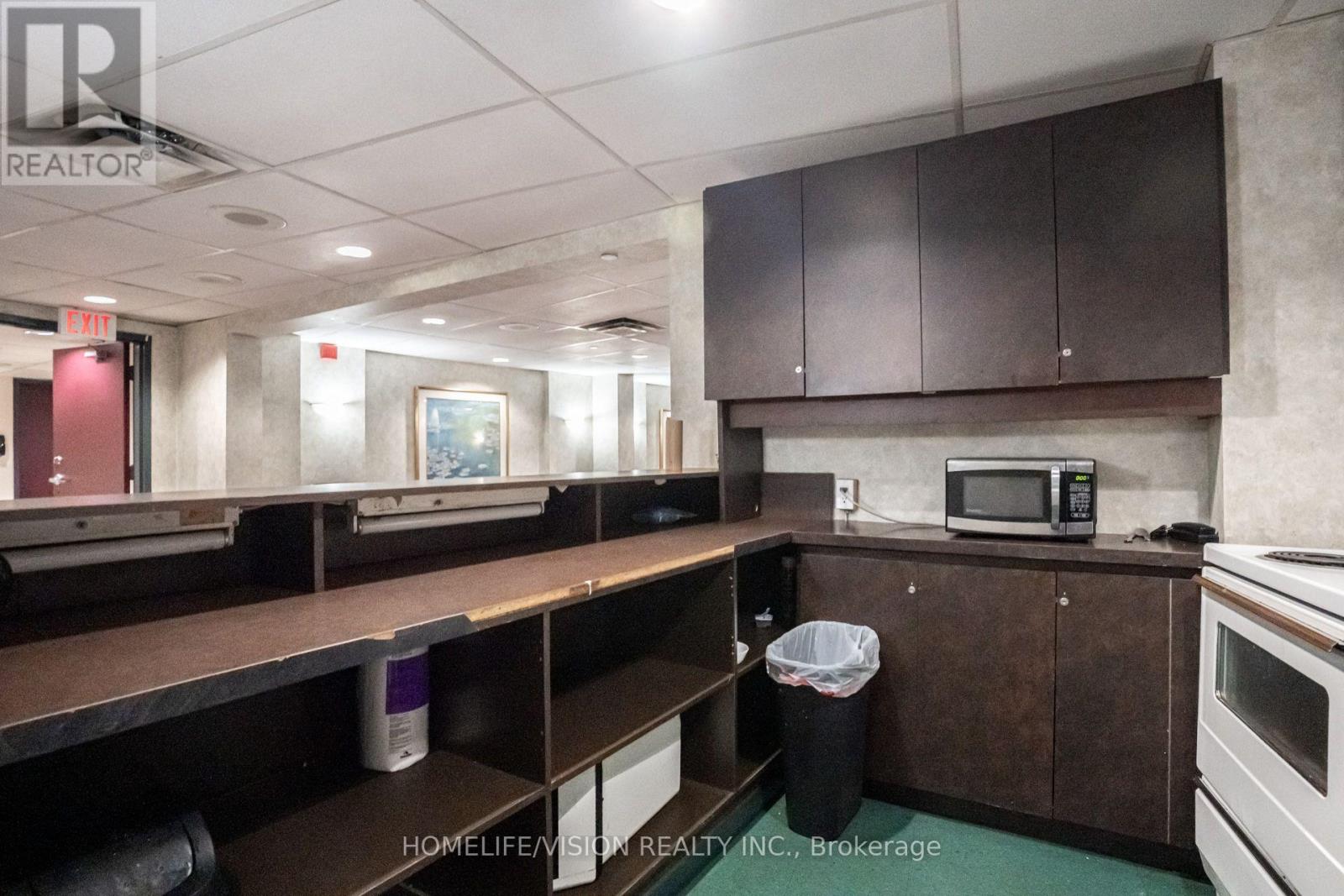 #1207 2365 KENNEDY ROAD - 40