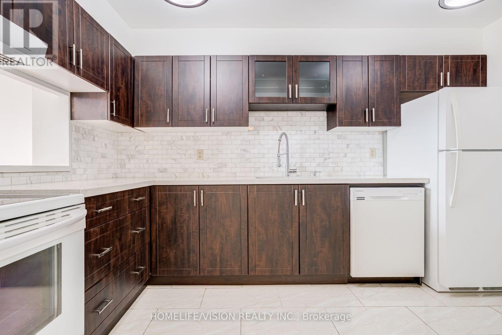 #1207 2365 KENNEDY ROAD - 6