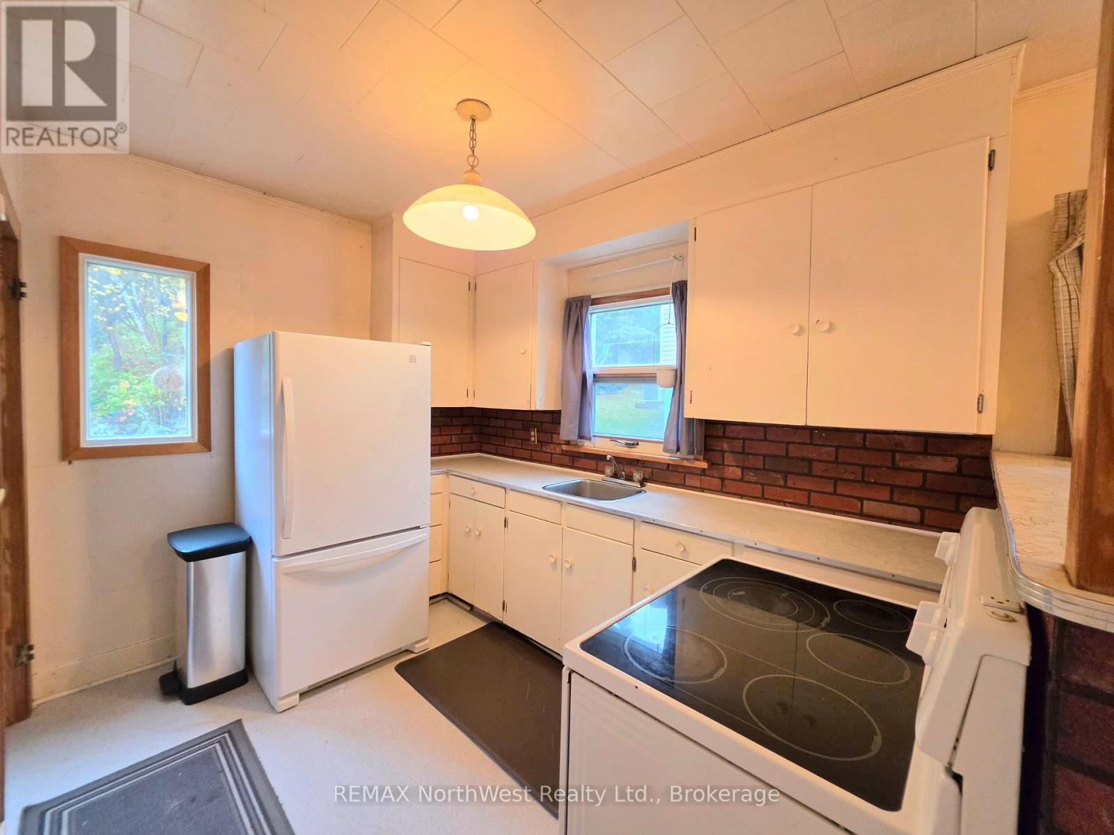 516 Seventh Avenue South — photo 13