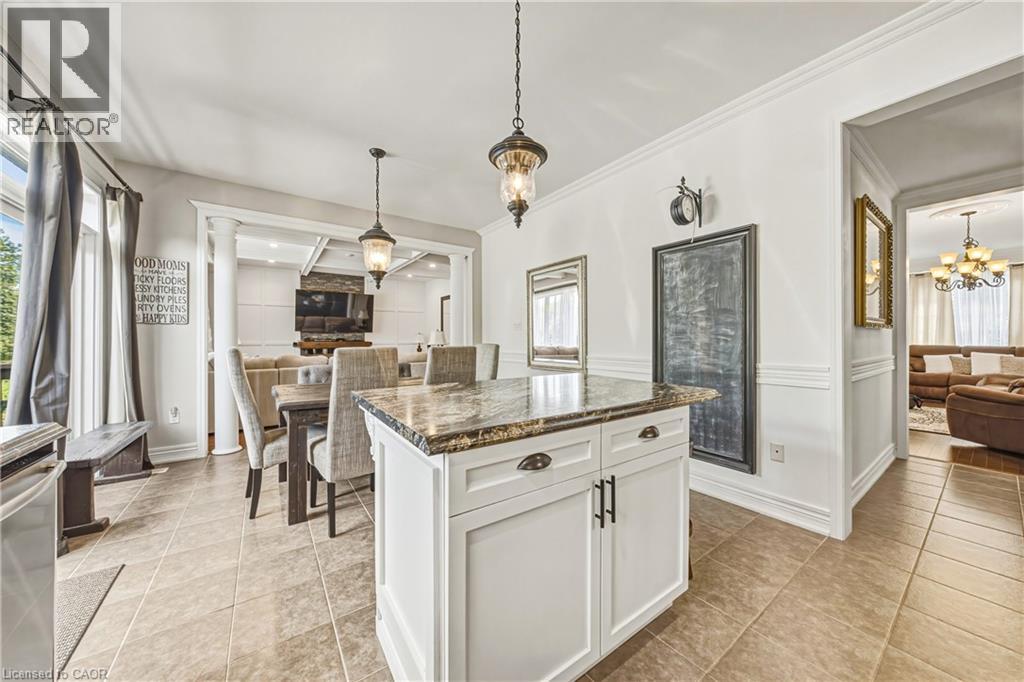 37 Lambert Crescent — photo 14