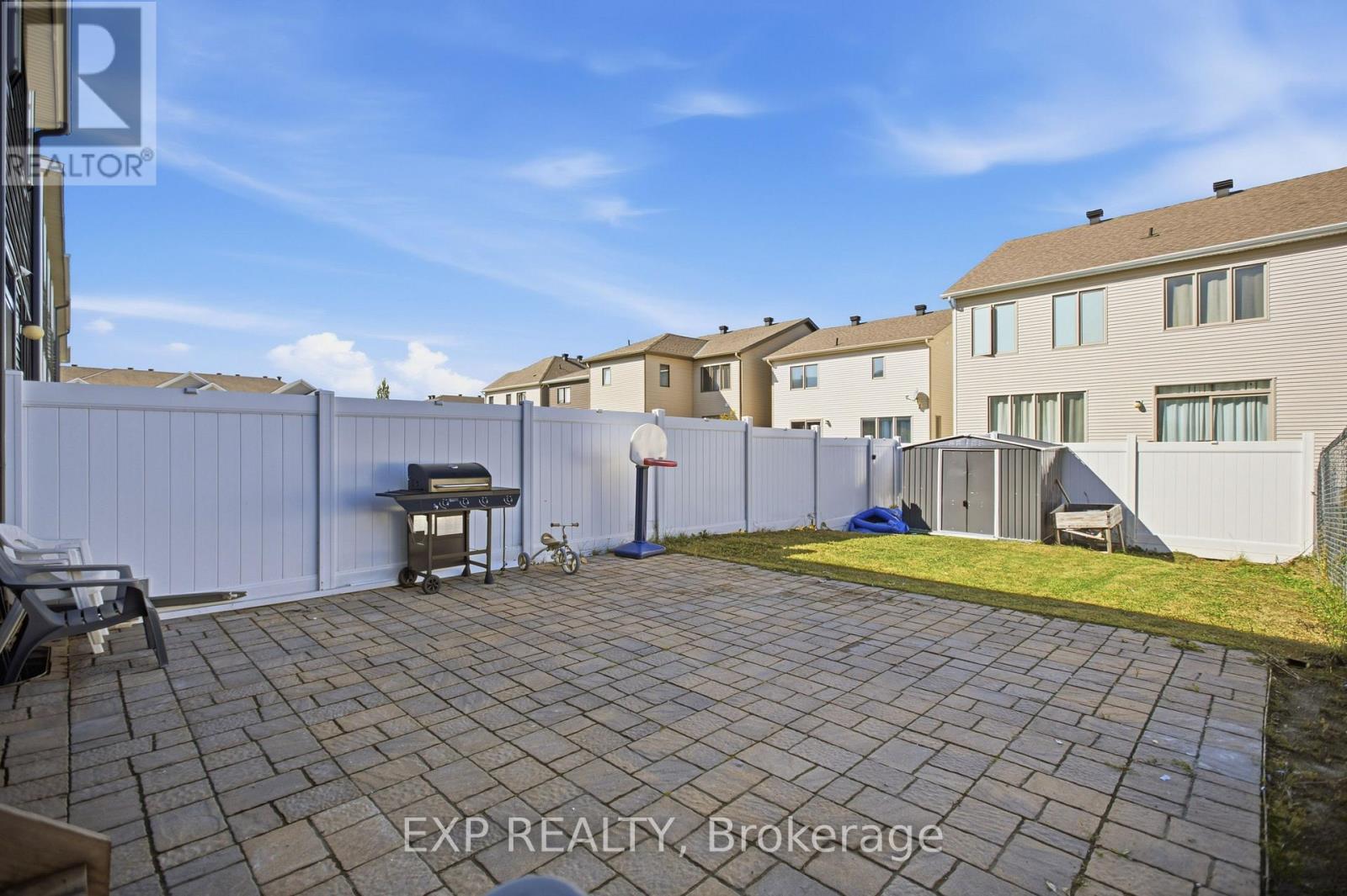 67 Caspian Row — photo 25