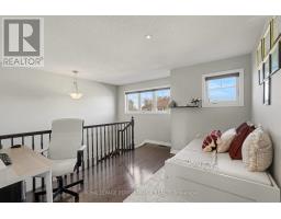 Foyer - 504 Yellow Birch Street, Ottawa, ON K1W0J3 Photo 16