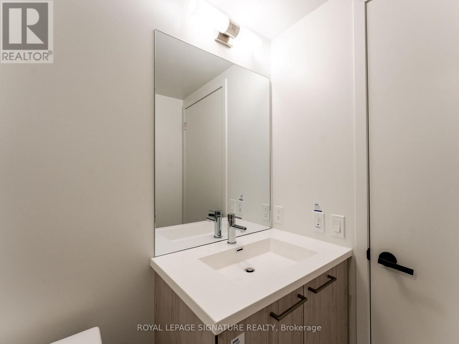 195 Commerce Street West — photo 22