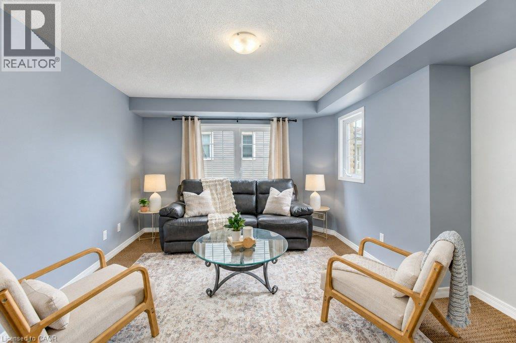 925 Glasgow Street — photo 15