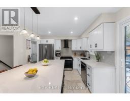 79 Beswick Drive, Newmarket, ON L3Y1E8 Photo 11