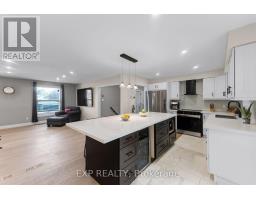 79 Beswick Drive, Newmarket, ON L3Y1E8 Photo 12