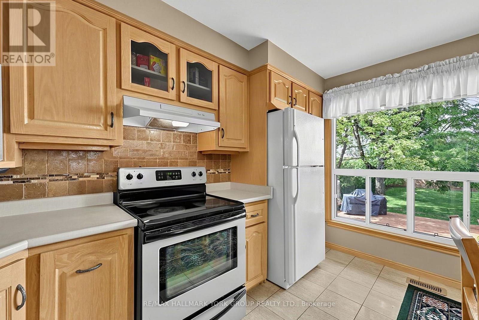 80 FAIRWAY DRIVE - 21