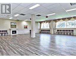 Solarium - 1117 - 40 Harding Boulevard, Richmond Hill, ON L4C9S5 Photo 6