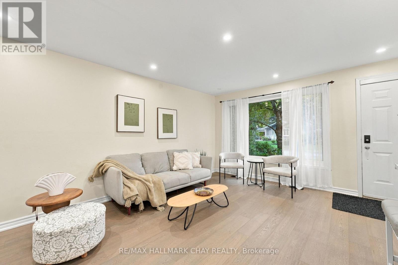 11 DAVIDSON ROAD - 6