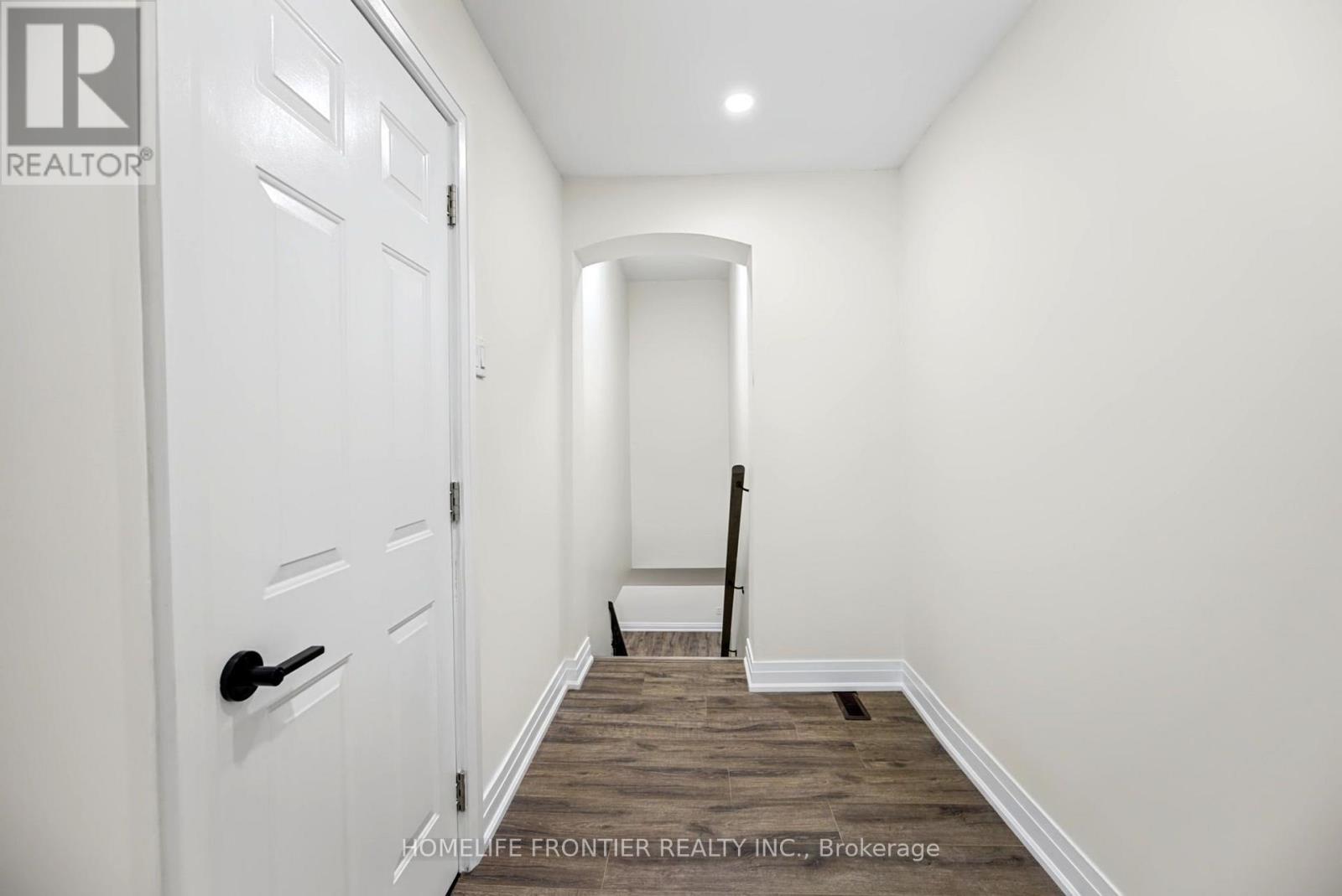 281 HILLCREST ROAD - 34