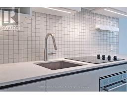 6001 - 950 Portage Parkway, Vaughan, ON L4K0J7 Photo 10