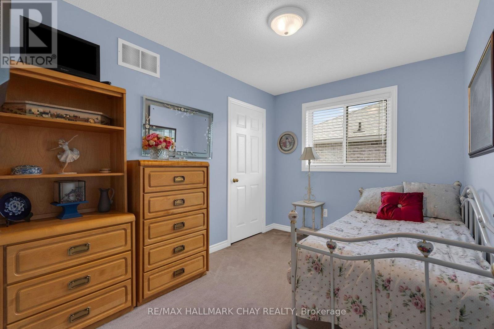 6 Whispering Pine Place, Barrie, ON photo 26