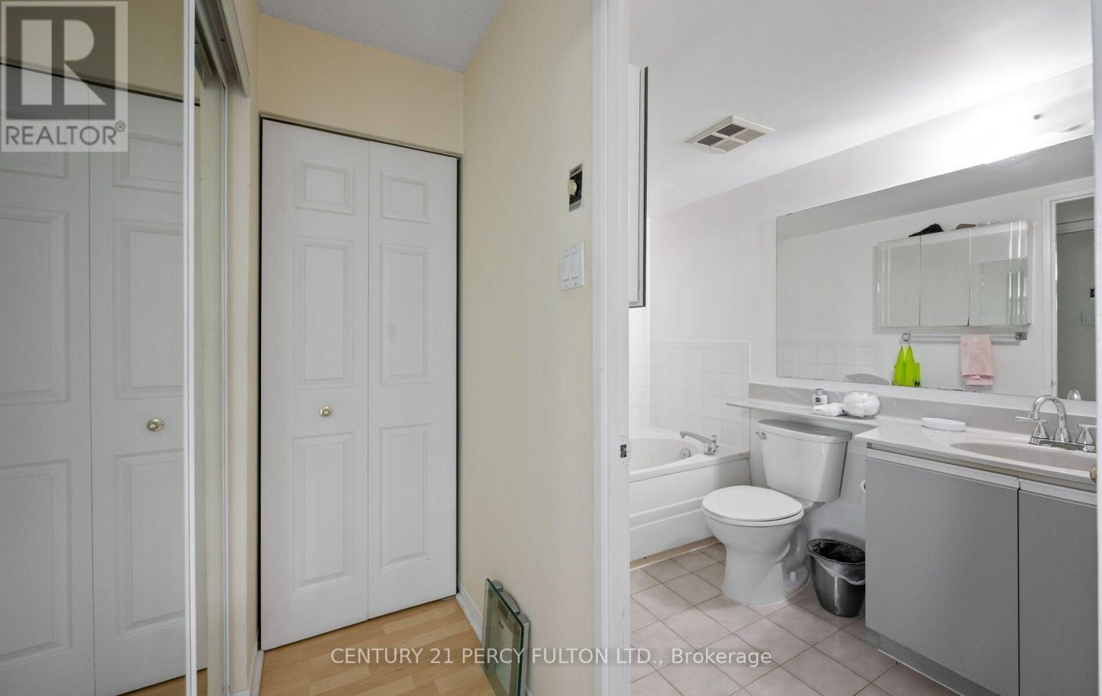 7825 Bayview Avenue — photo 22