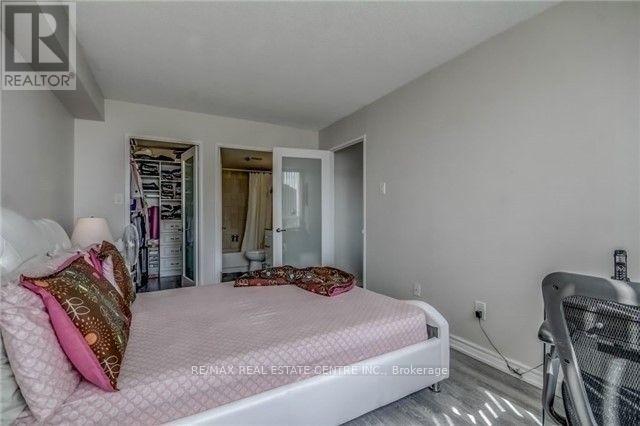 285 Enfield Place — photo 12