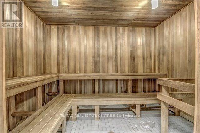 285 Enfield Place — photo 17