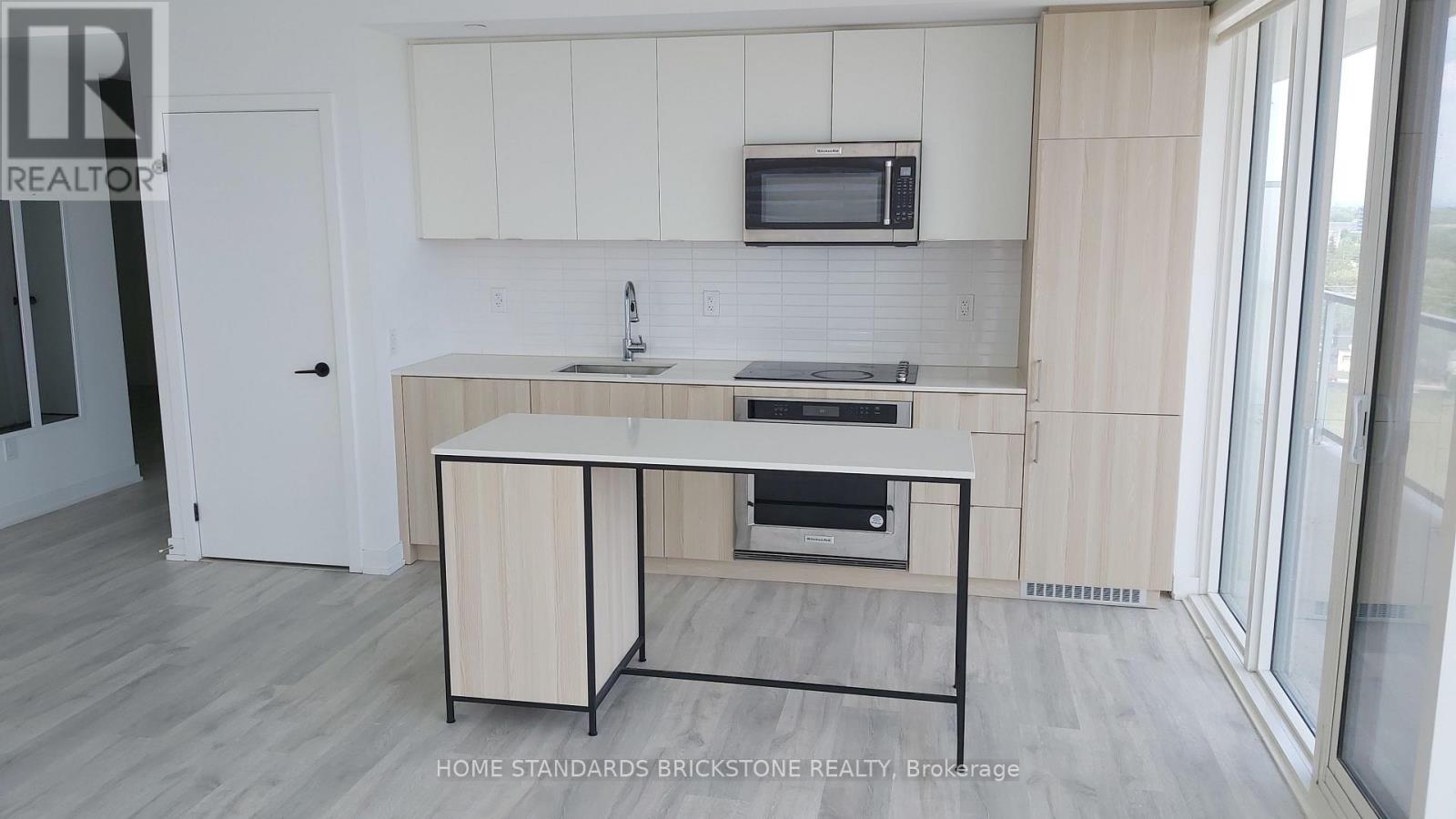 1012- 220 Missinnihe Way, Mississauga, ON photo 5