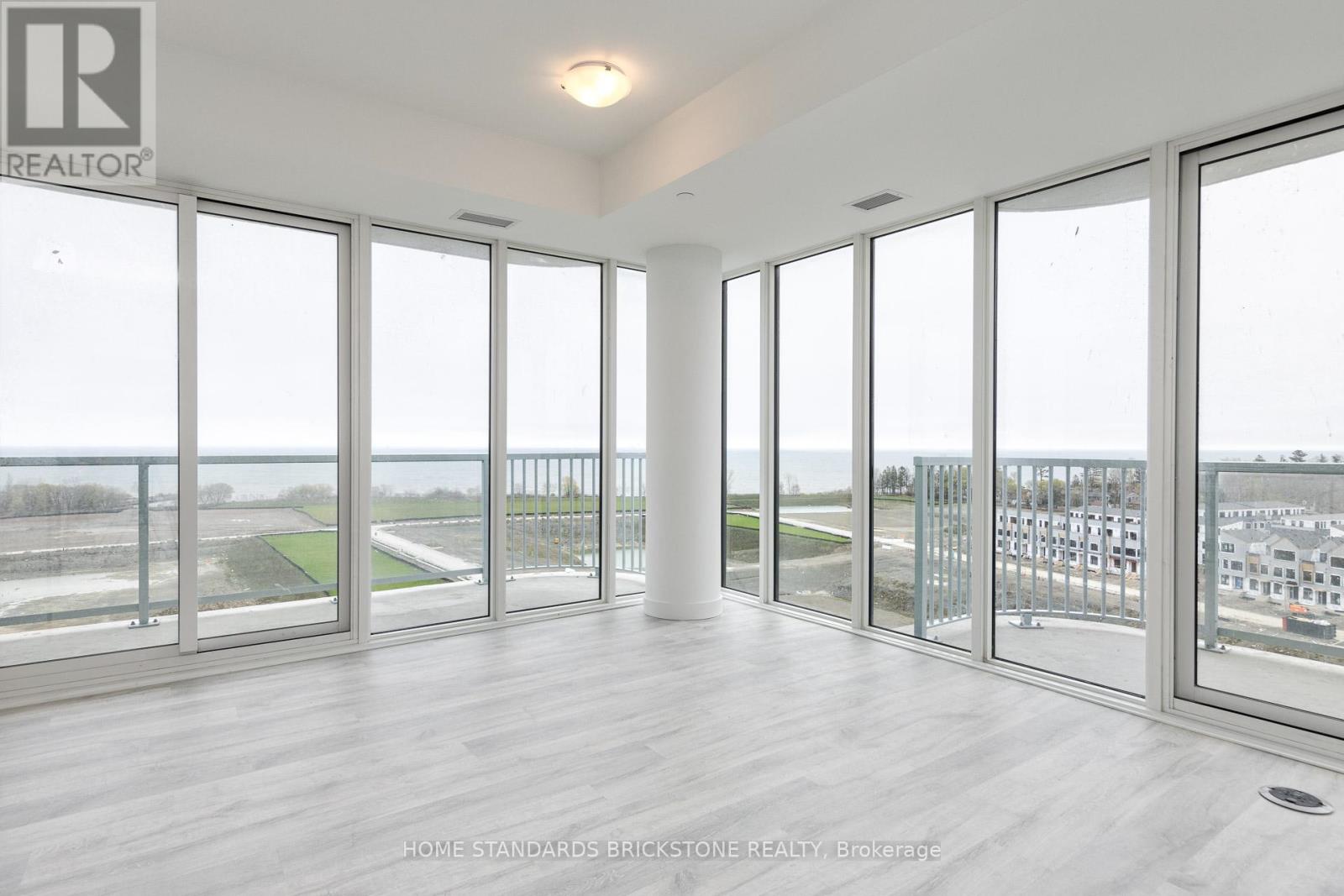 1012- 220 Missinnihe Way, Mississauga, ON photo 8