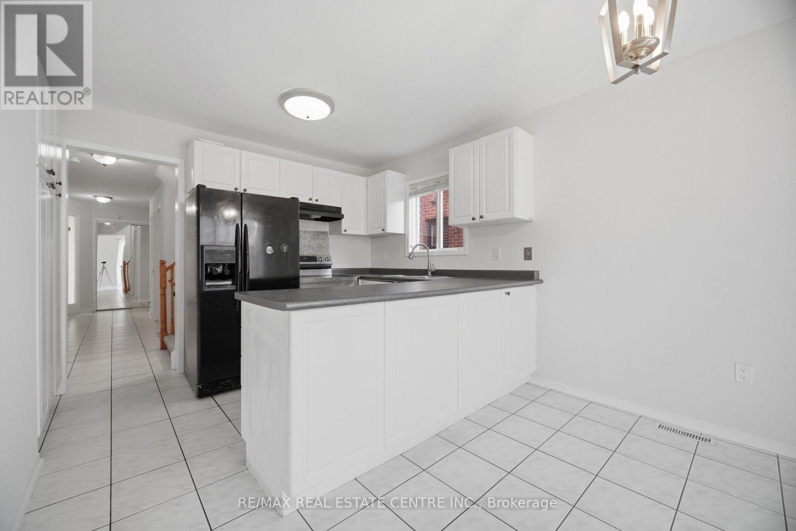 3727 Althorpe Circle, Mississauga, ON photo 11
