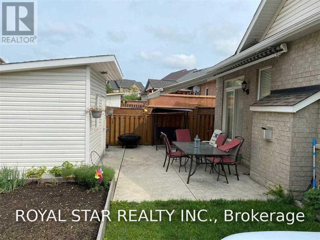 51 Pennyroyal Crescent — photo 28
