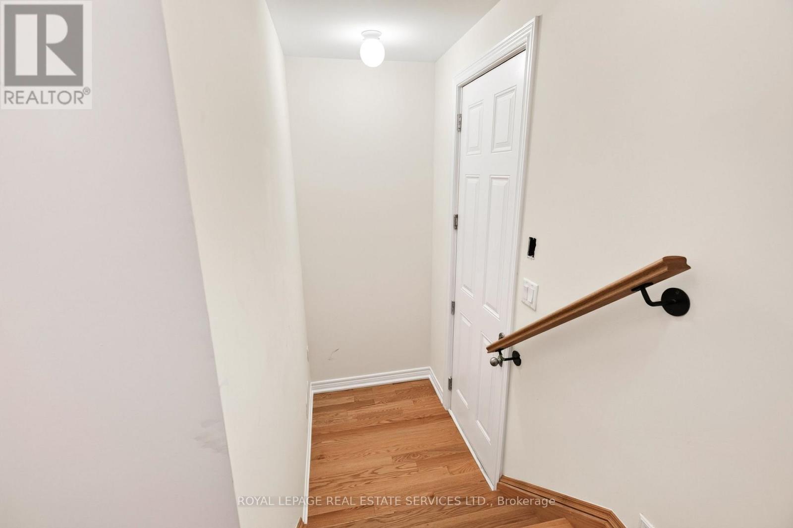 3203 Sixth Line — photo 45