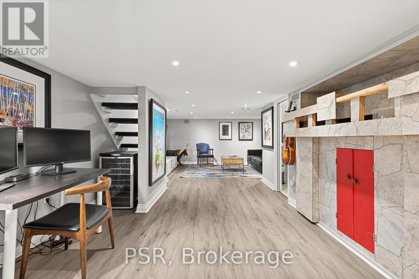 109 Macdonell Avenue — photo 41