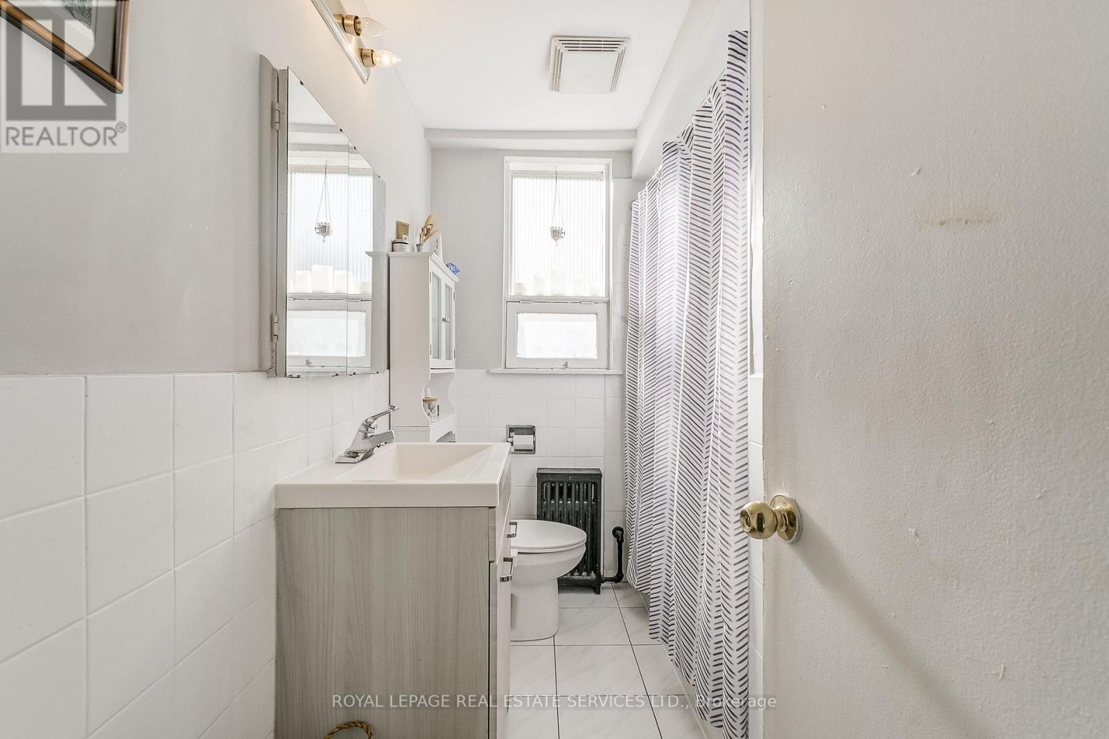 74 Burlington Street — photo 13