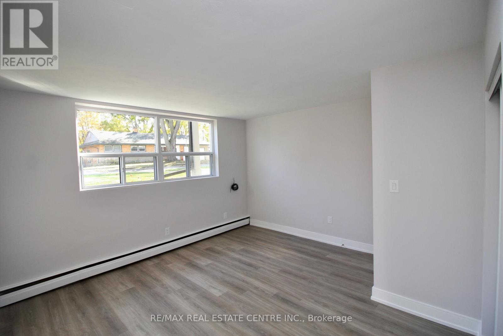 1 - 424 ARGYLE STREET S, Cambridge — photo 6
