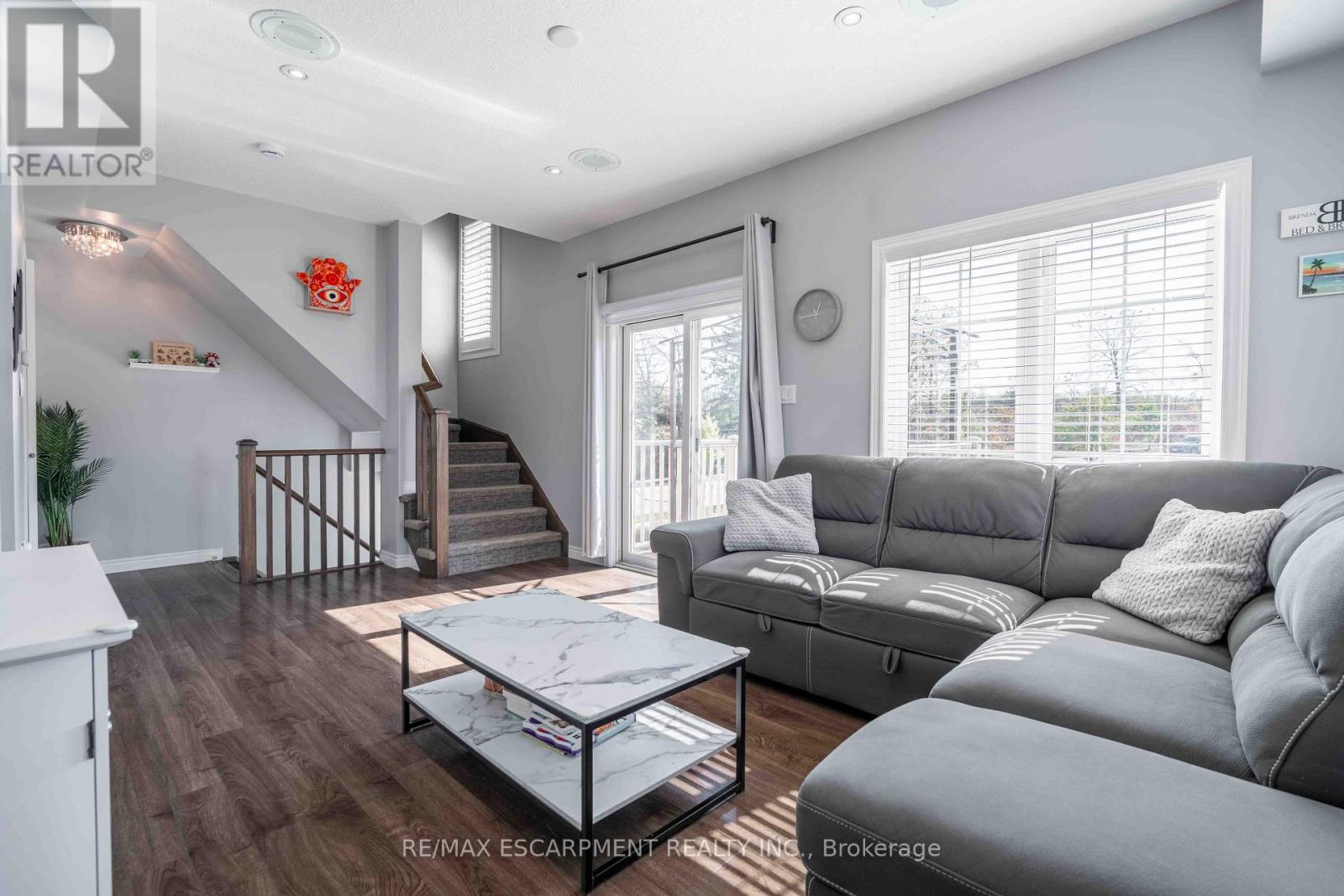 #13 11 STOCKBRIDGE GARDENS - 8