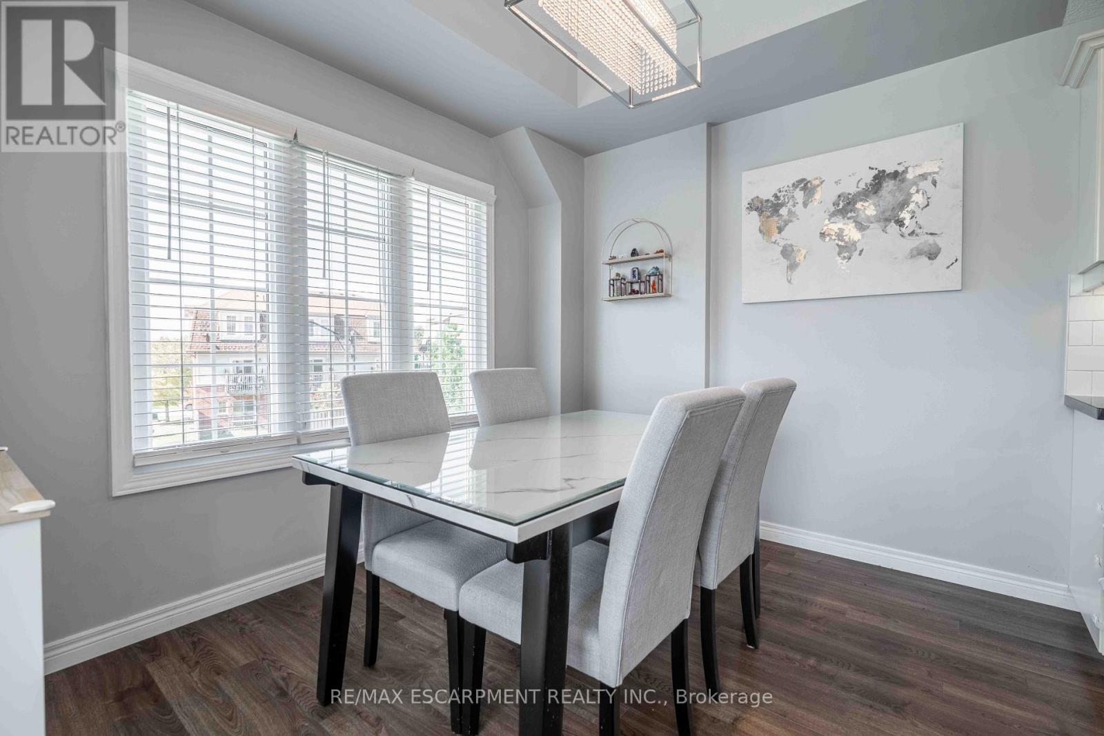 13 - 11 STOCKBRIDGE GARDENS, Hamilton (Stoney Creek Mountain) — photo 9
