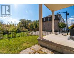 13 - 11 Stockbridge Gardens, Hamilton, ON L8J0H5 Photo 28