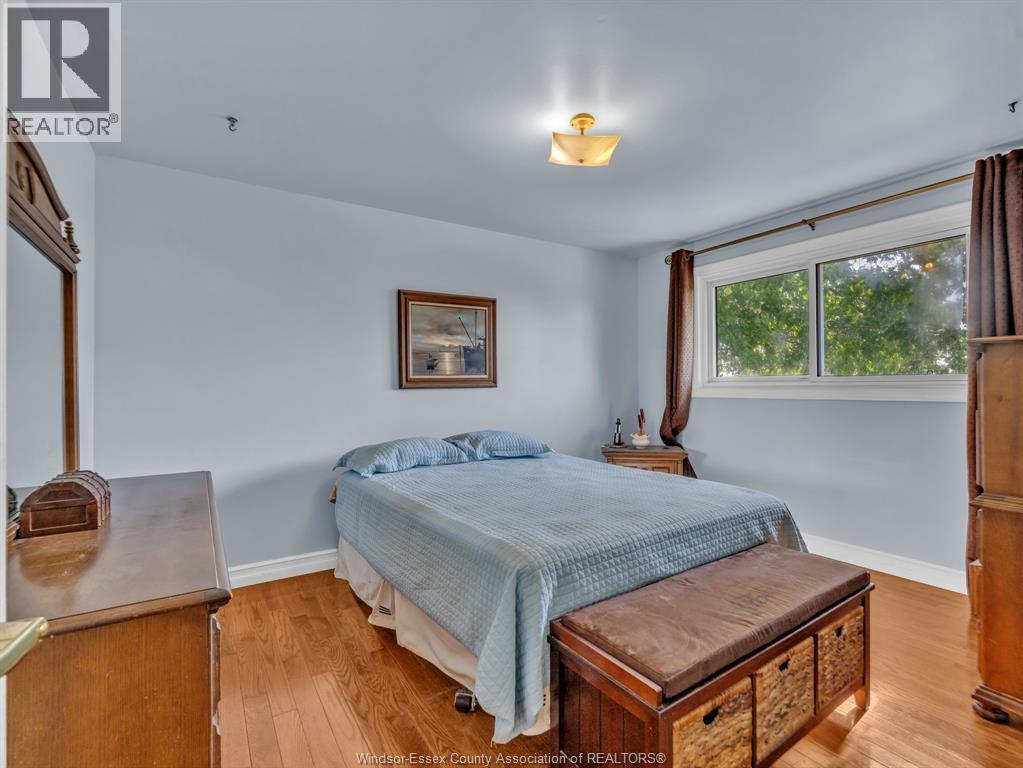 920 Essex Road 14 — photo 14