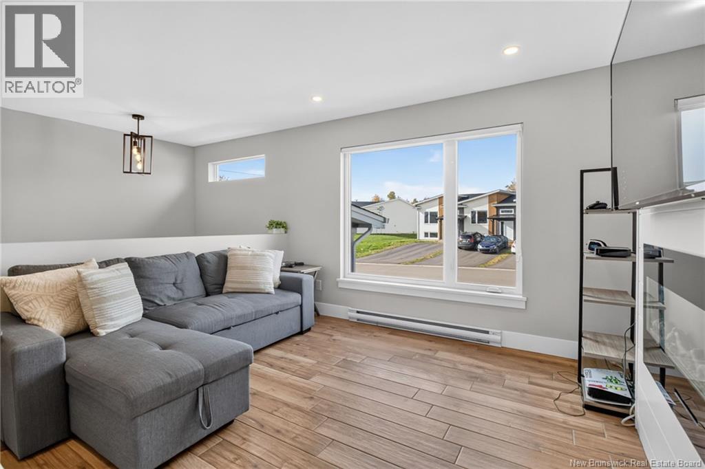 62 Aime Street - 7