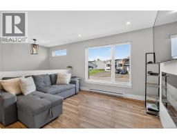 62 Aime Street, photo 7